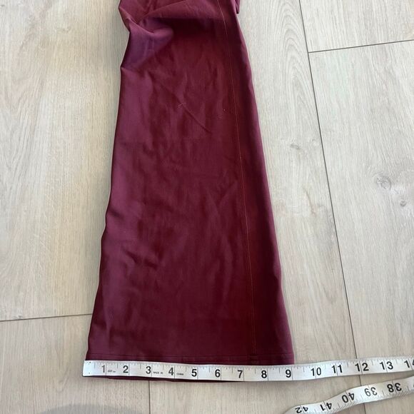 Lululemon women’s boot cut leggings size 4 - Picture 4 of 9